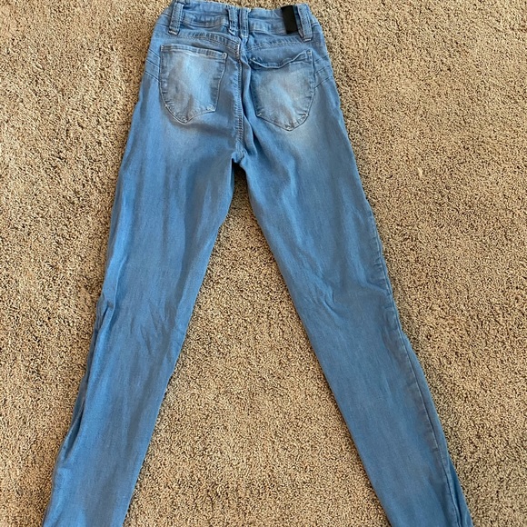 Jeans - Picture 2 of 3